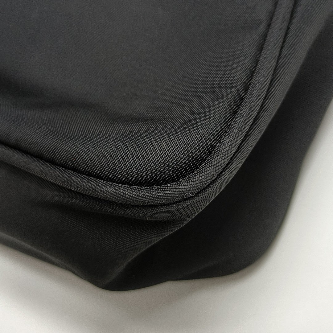 Re-Edition2000 Mini Nylon Black