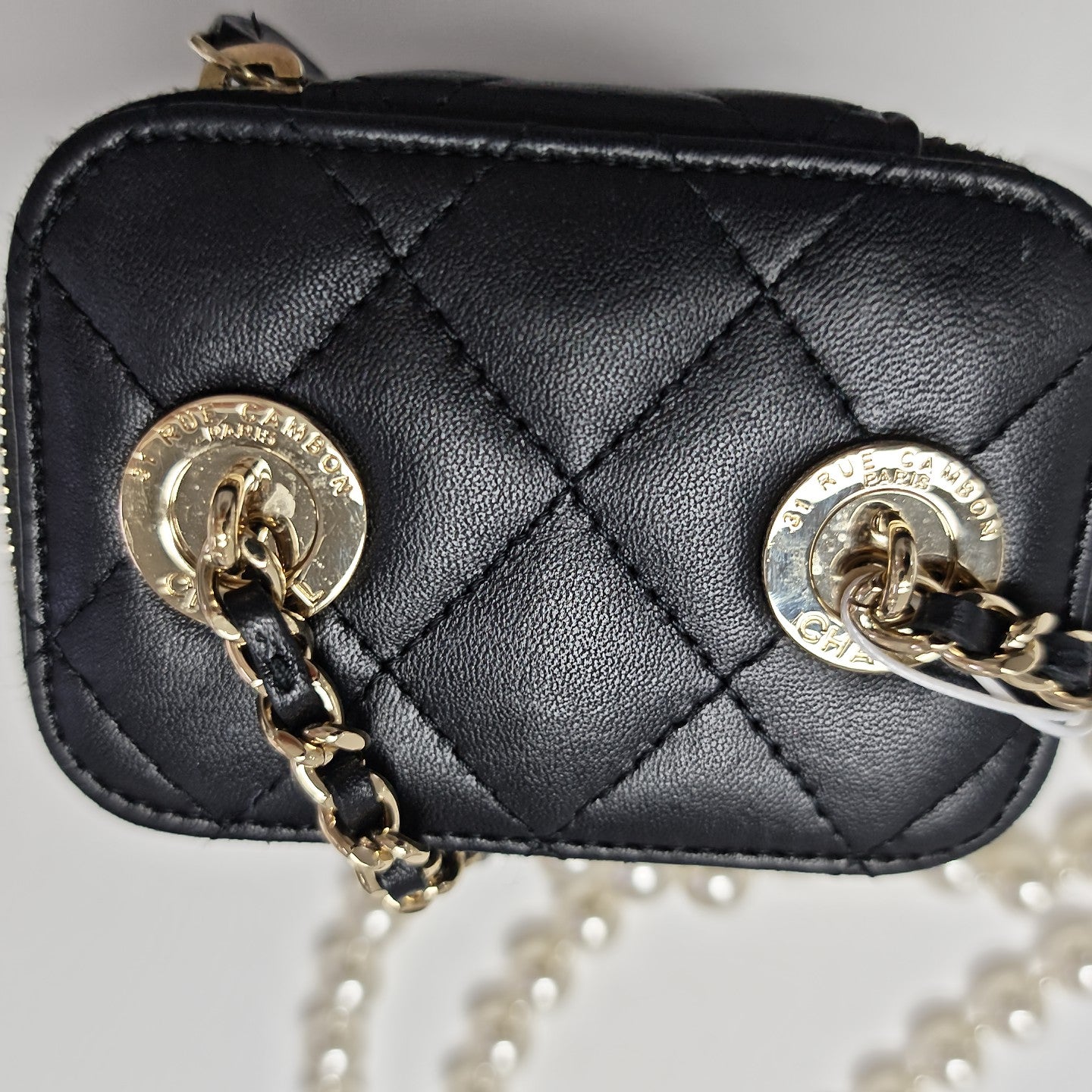 VANITY CASE Small Quilted Lambskin Black