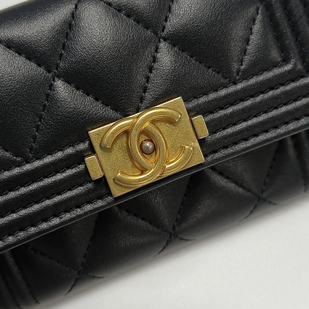 BOY CHANEL Quilted Calfskin Black Card Holder