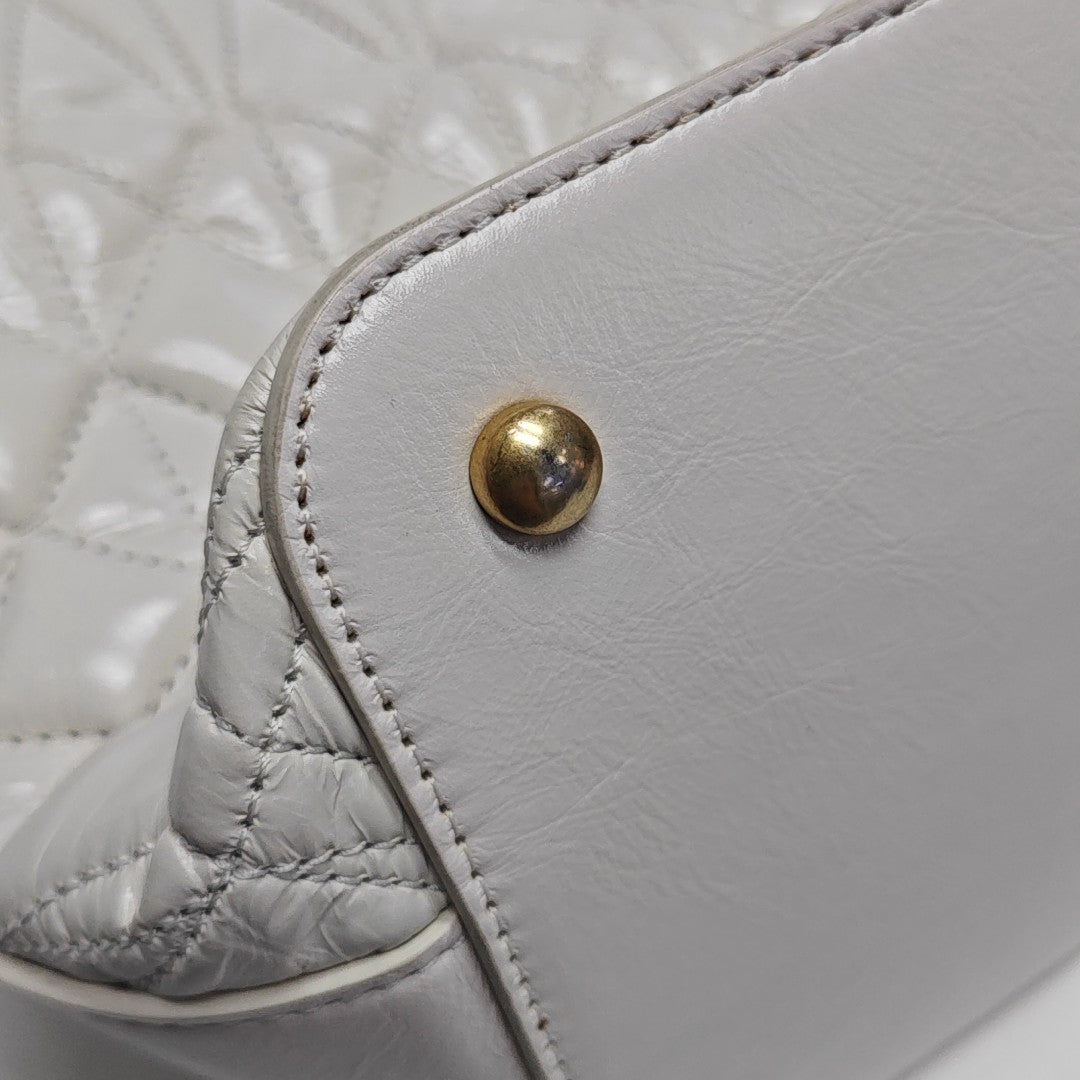 HOBO Quilted Calfskin White