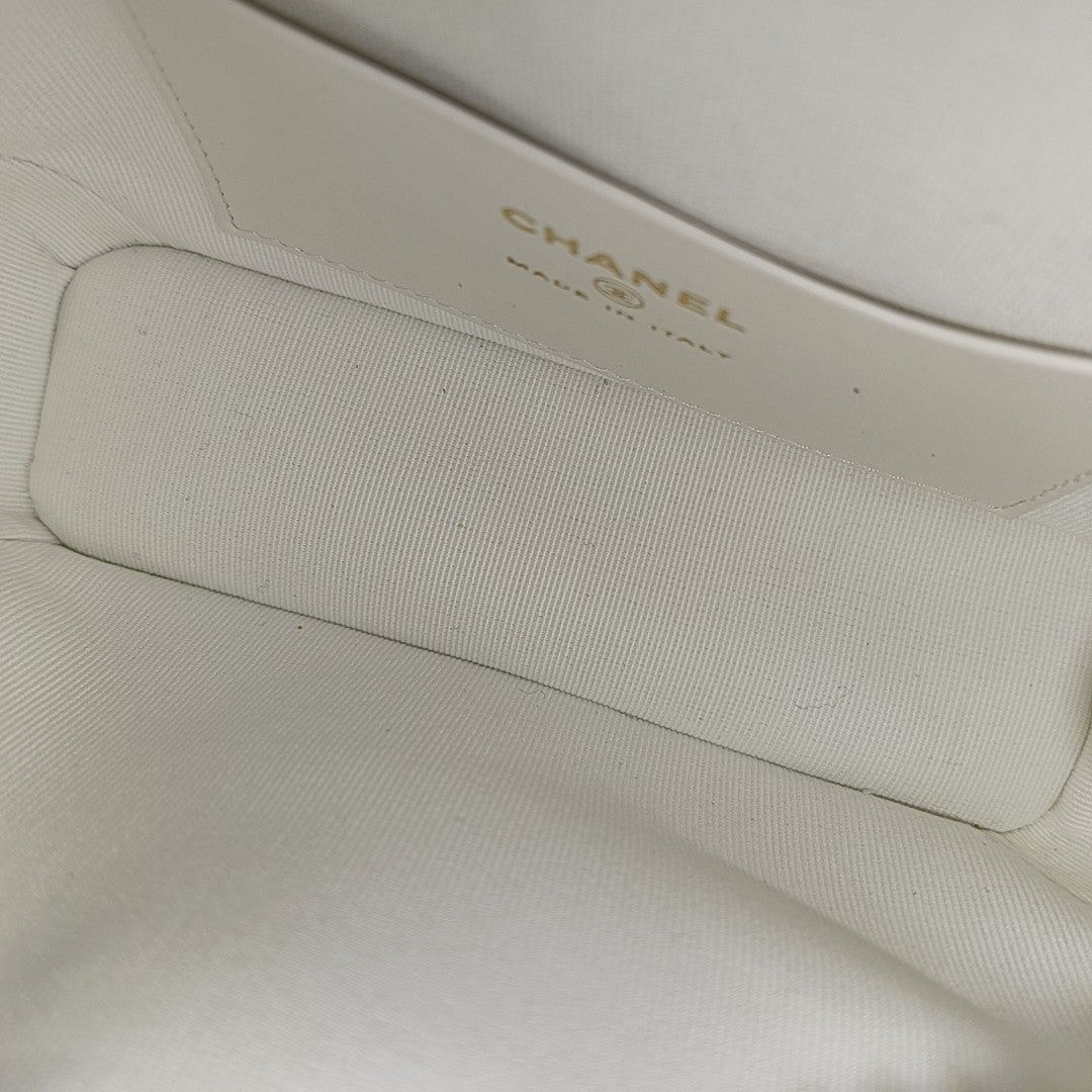 Quilted Grained Calfskin White