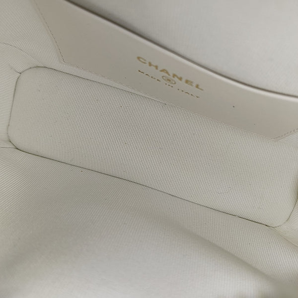 Quilted Grained Calfskin White