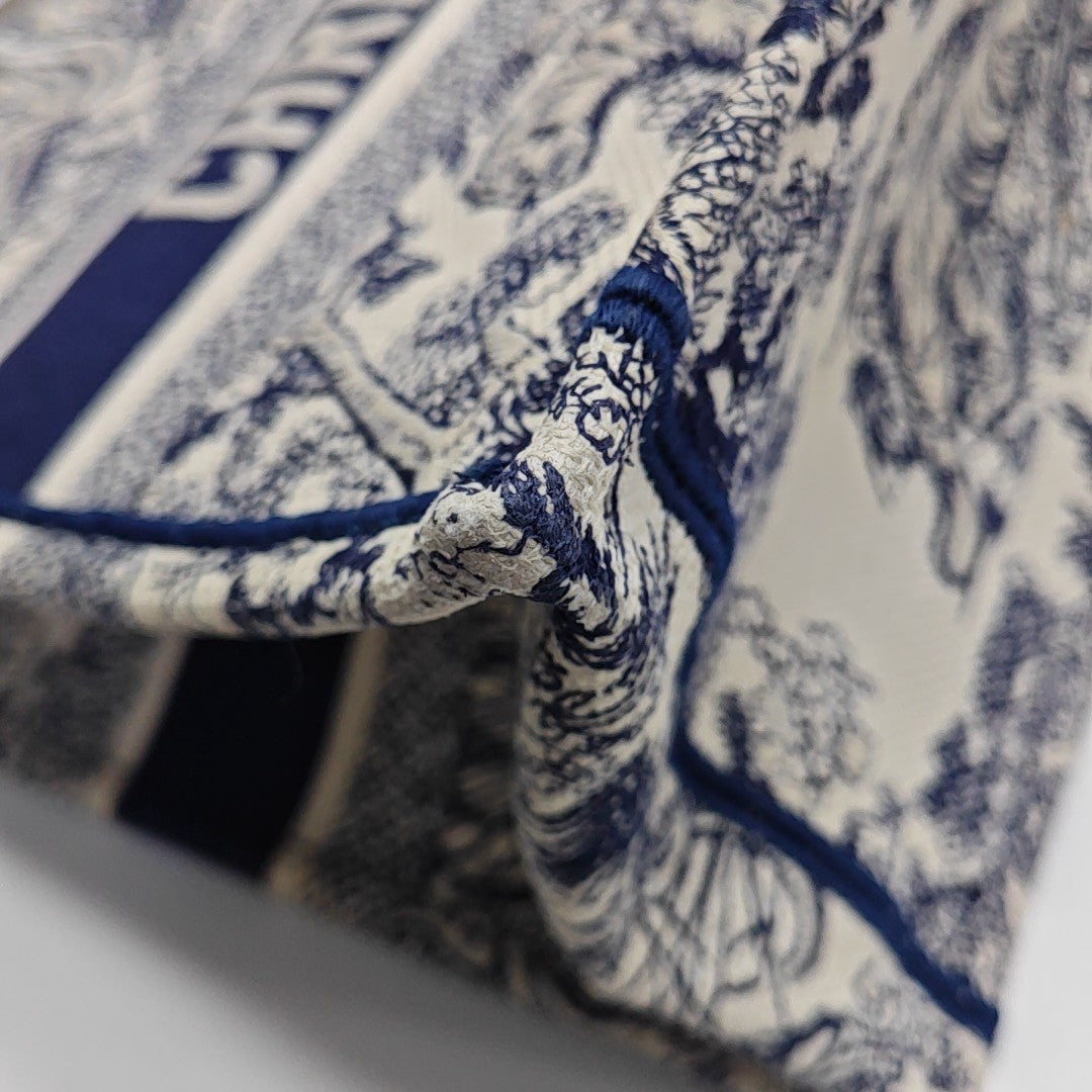Book Tote Medium Canvas Blue