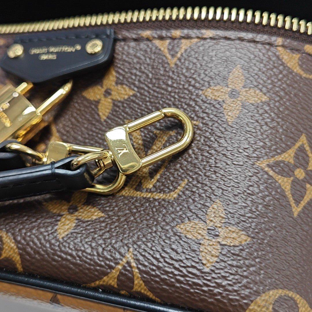 Vanity Chain Pouch Monogram Coated Canvas Brown