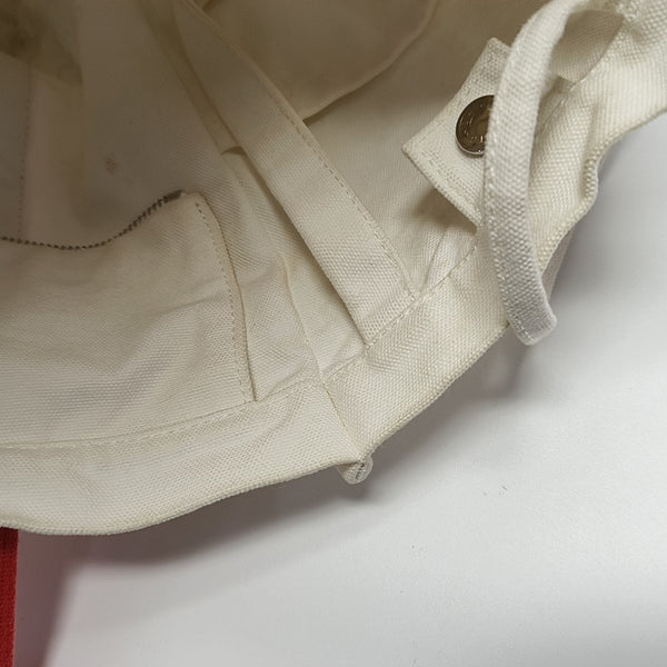 Canvas White