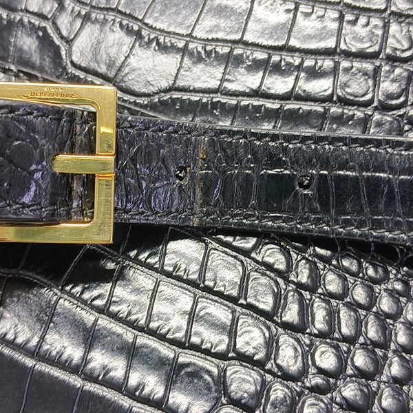 MANHATTAN Medium Calfskin Black
