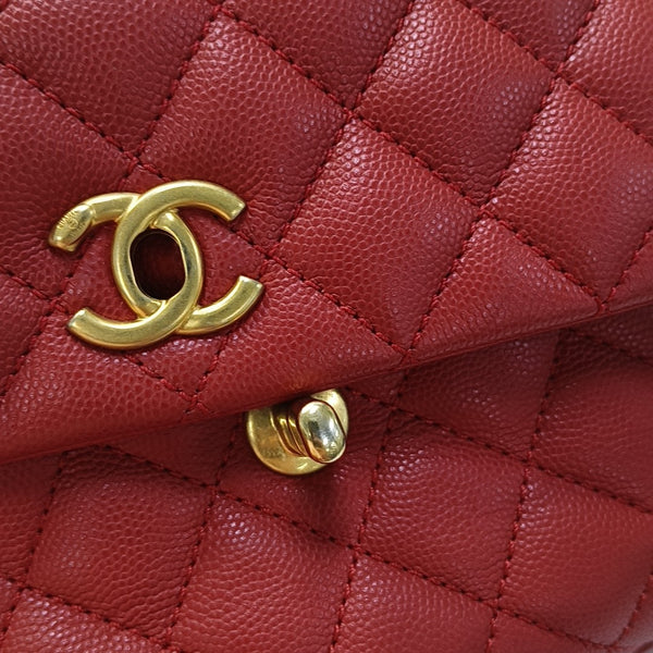 Authenticated pre-owned  COCO HANDLE Small Quilted Grained Calfskin Red - Shoulder Bag at Looply