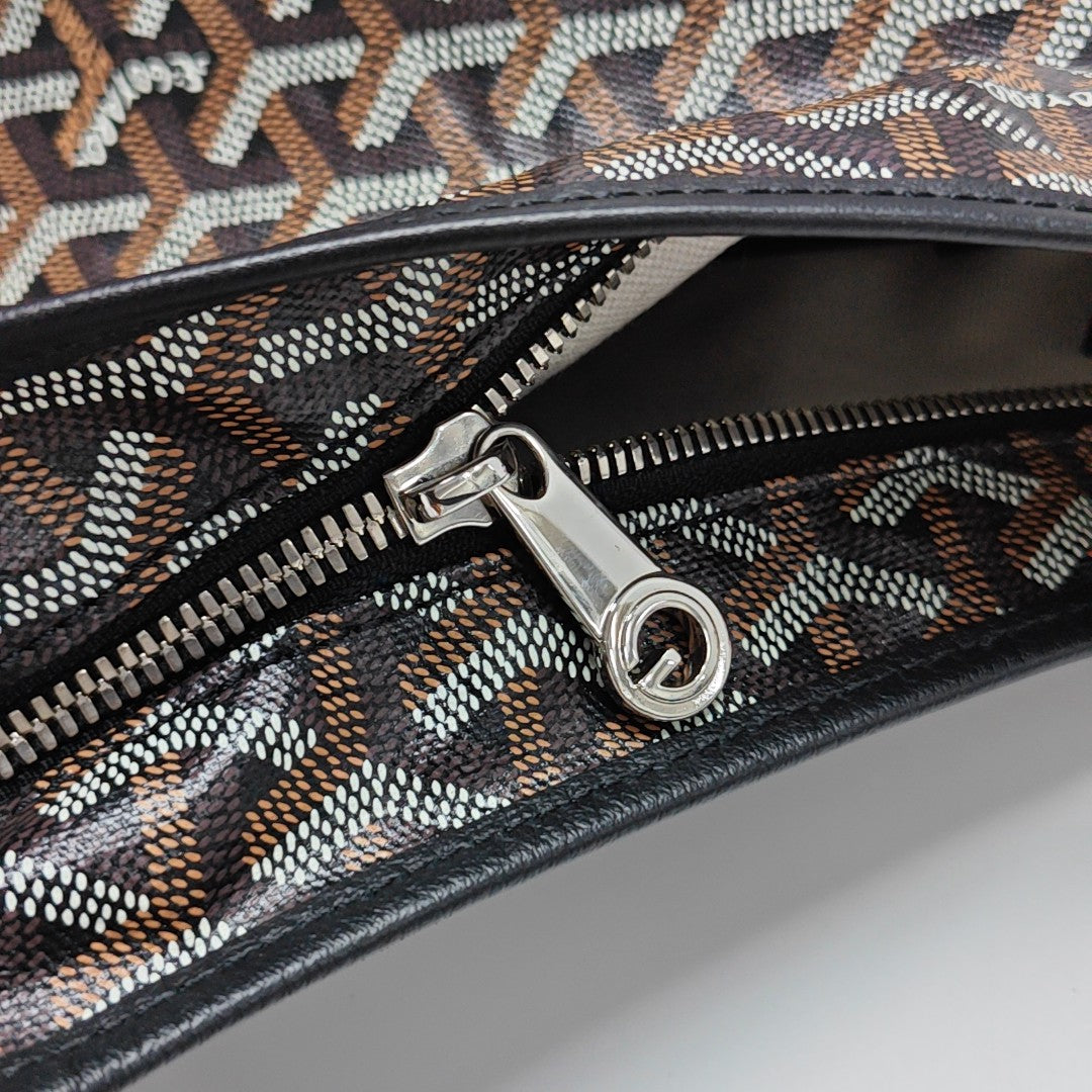 Hobo Coated Canvas Brown