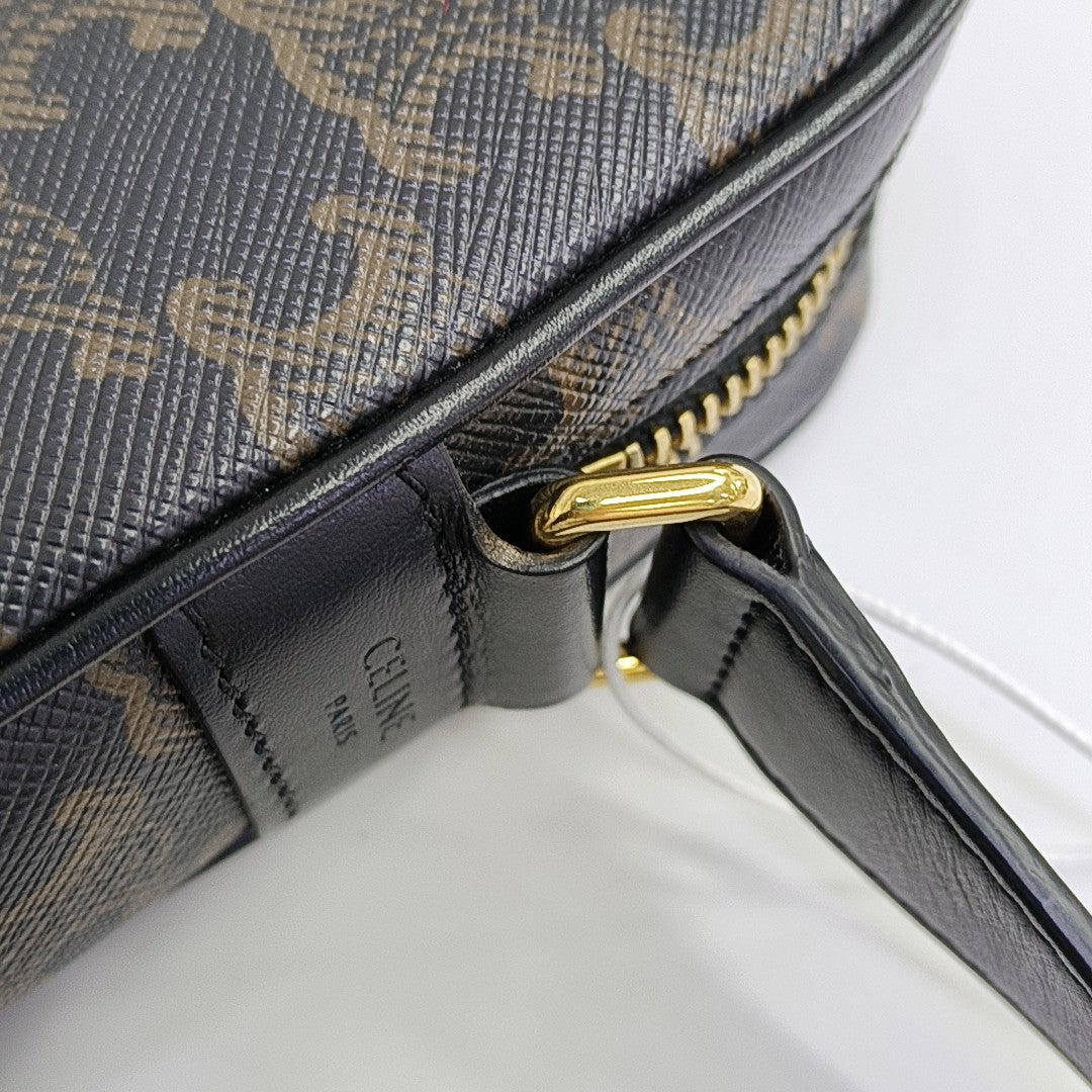 TRIOMPHE Medium Coated Canvas Black