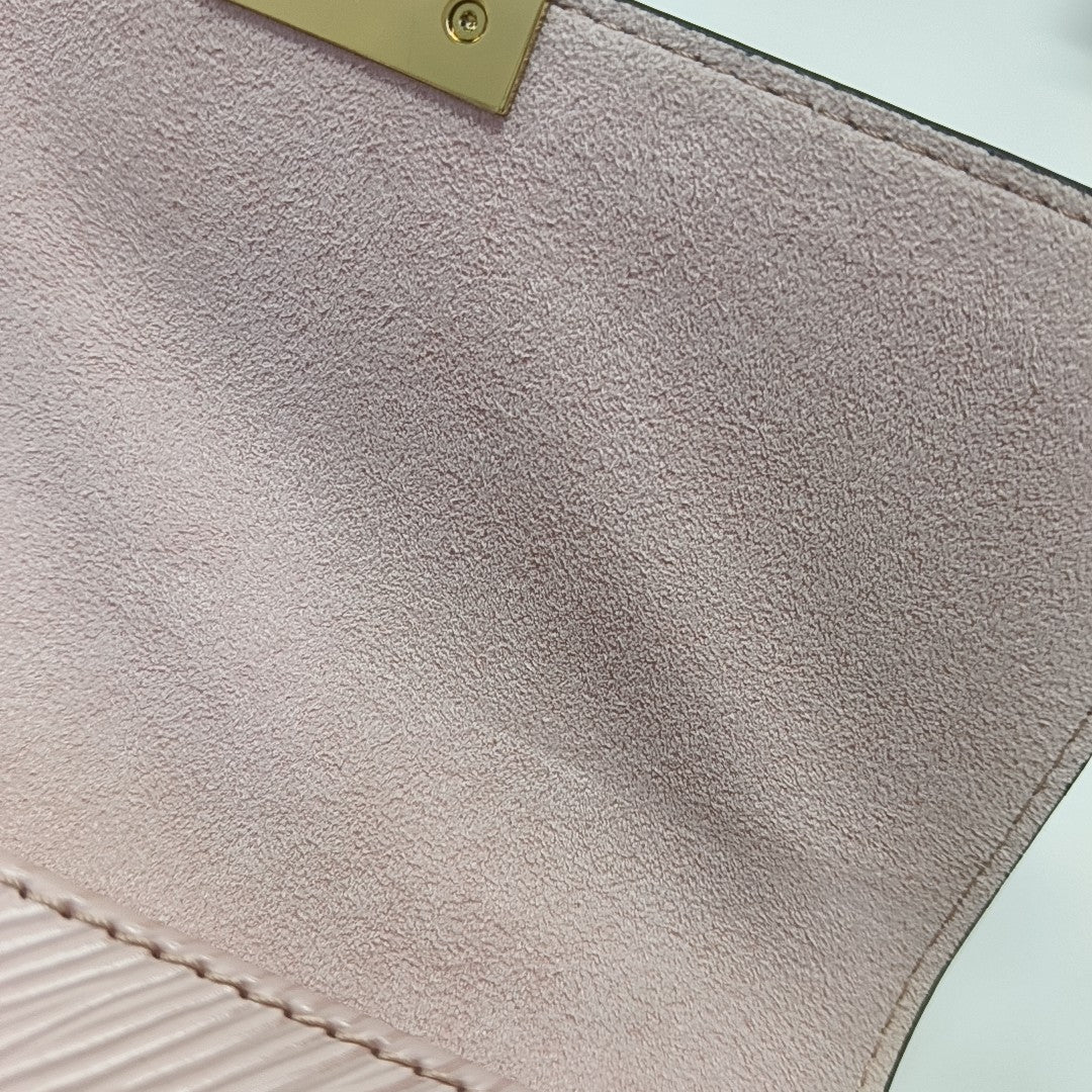 LOCKY BB Epi Pink
