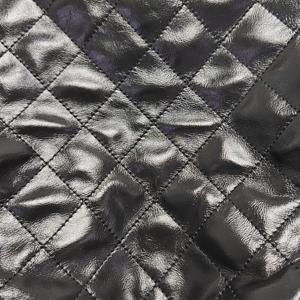 CHANEL 25 Medium Quilted Calfskin Black