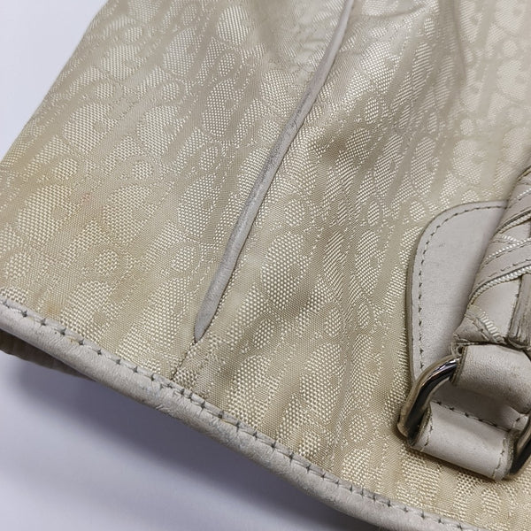Lovely Oblique Canvas Beige