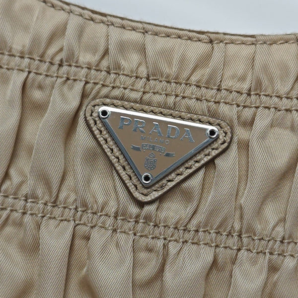 Re-Edition2005 Mini Quilted Nylon Beige
