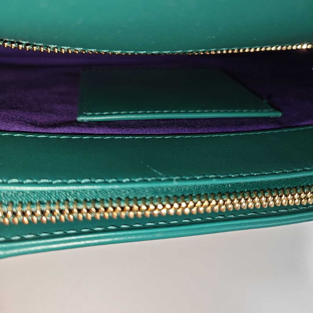 SERPENTI FOREVER Medium Quilted Calfskin Green