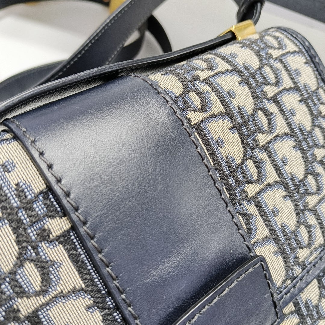 30 Montaigne Oblique Canvas Blue