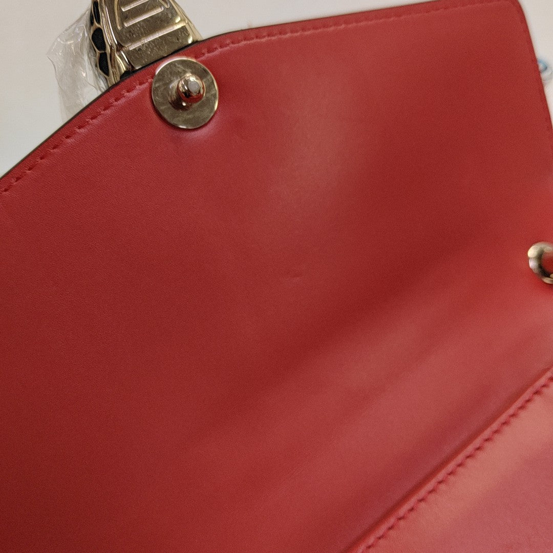 SERPENTI FOREVER Medium Calfskin Red