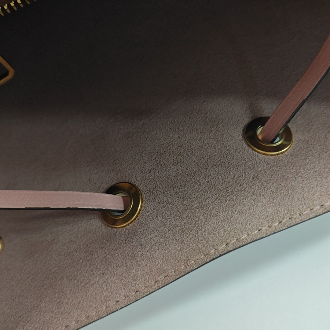 NÉONOÉ MM Monogram Coated Canvas Brown
