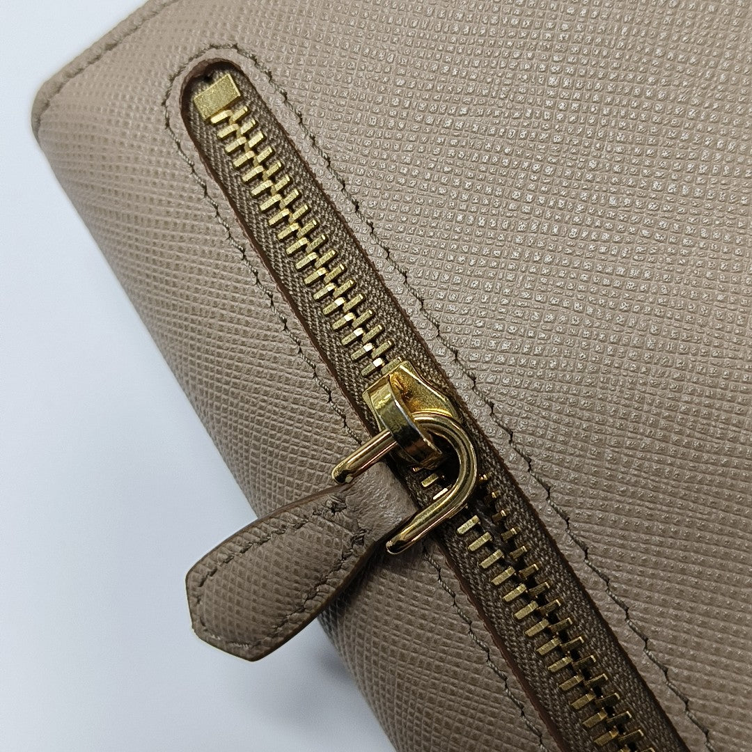 Calfskin Clutch Beige