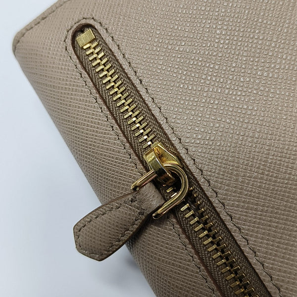 Calfskin Clutch Beige