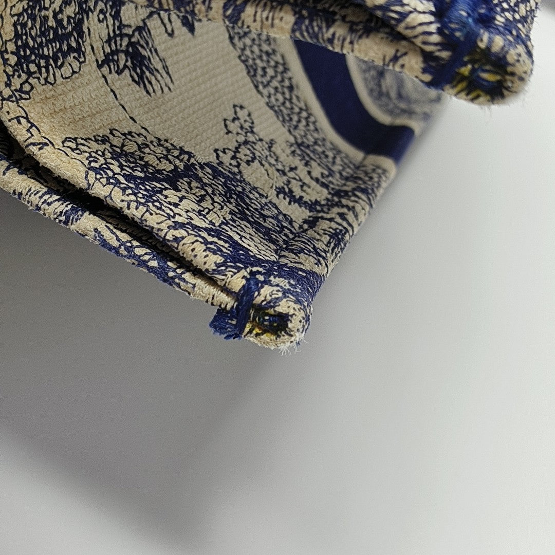Book Tote Medium Canvas Blue