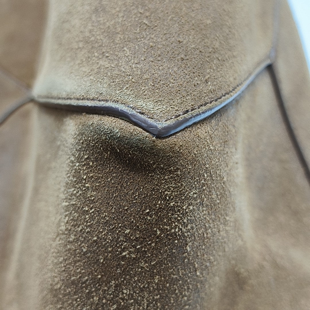 Puzzle Fold Suede Brown