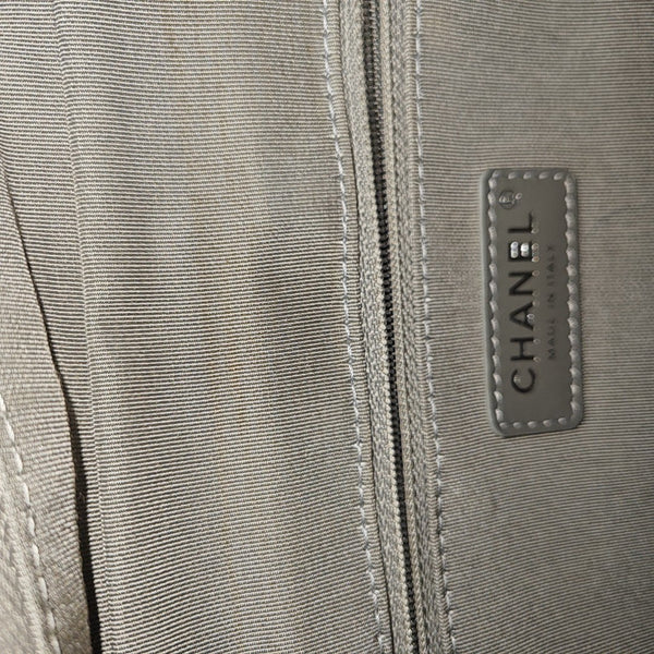 GABRIELLE Medium Quilted Calfskin Gray