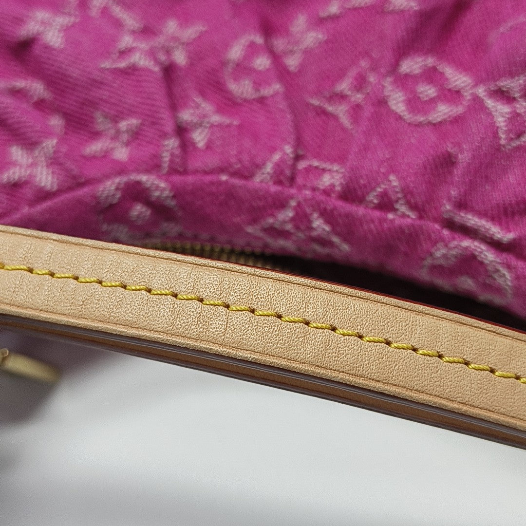 Pochette Valley Monogram Fabric Red