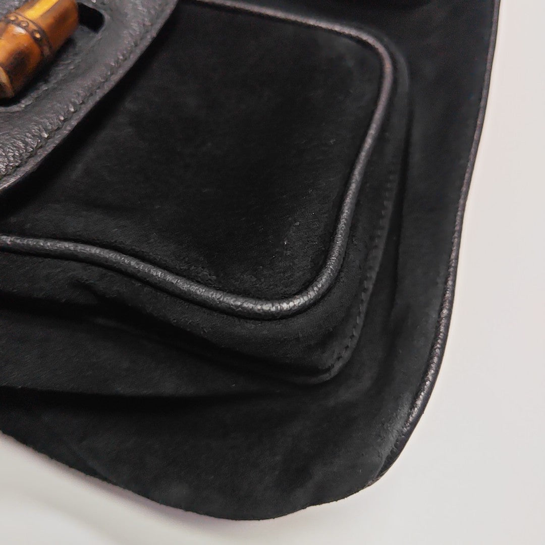 Bamboo 1947 Medium Suede Black
