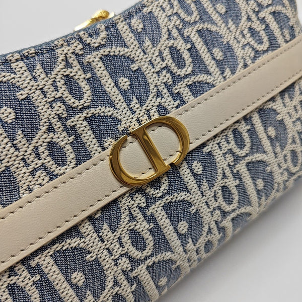 30 Montaigne Mini Oblique Canvas Blue