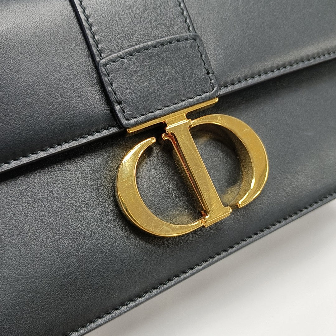 30 Montaigne East-West Mini Calfskin Black
