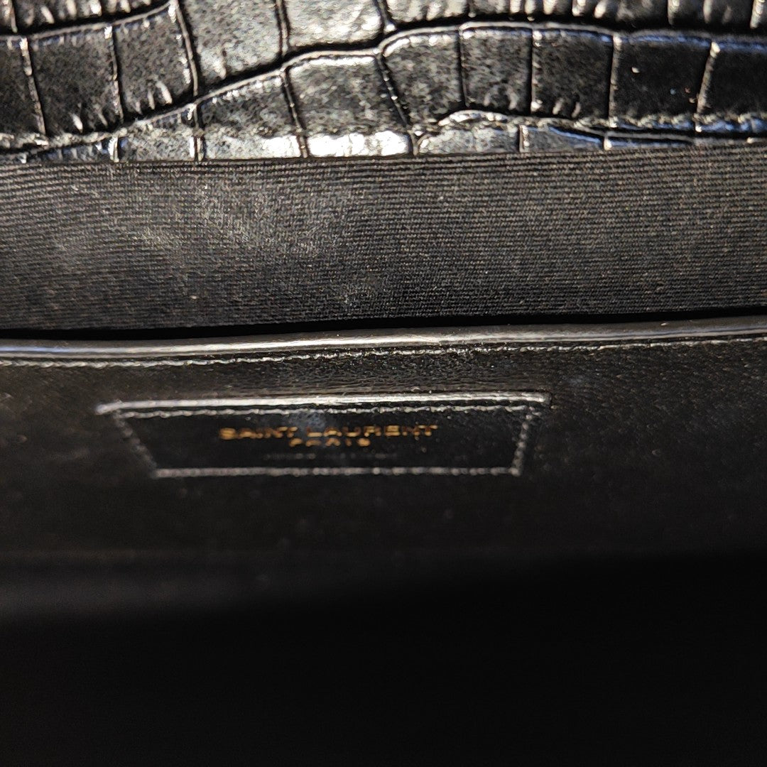 MANHATTAN Small Calfskin Black