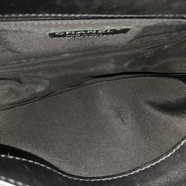 BOY CHANEL Medium Calfskin Black