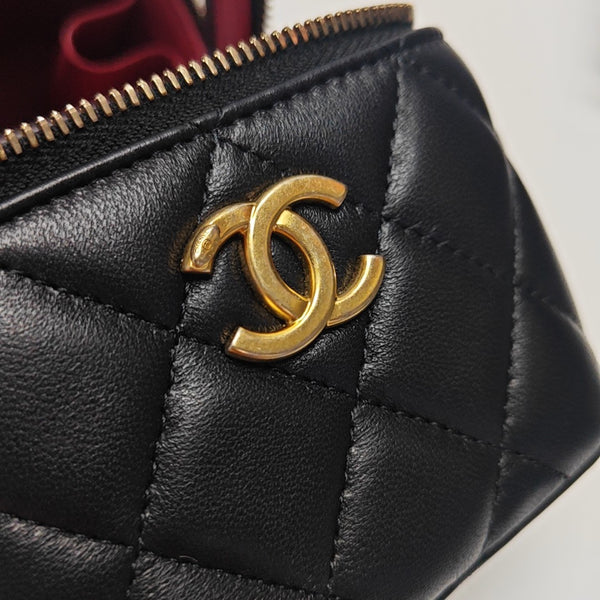 VANITY CASE Mini Quilted Lambskin Black