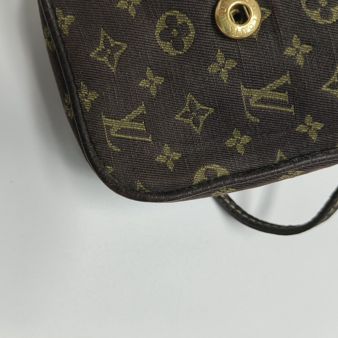 Monogram Canvas Brown