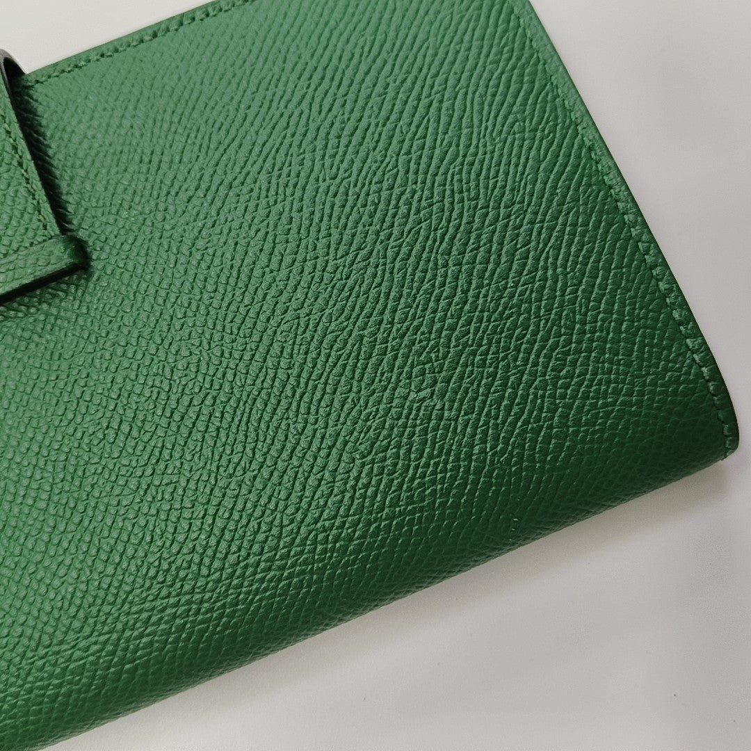 Bearn Medium Epsom Green Wallet