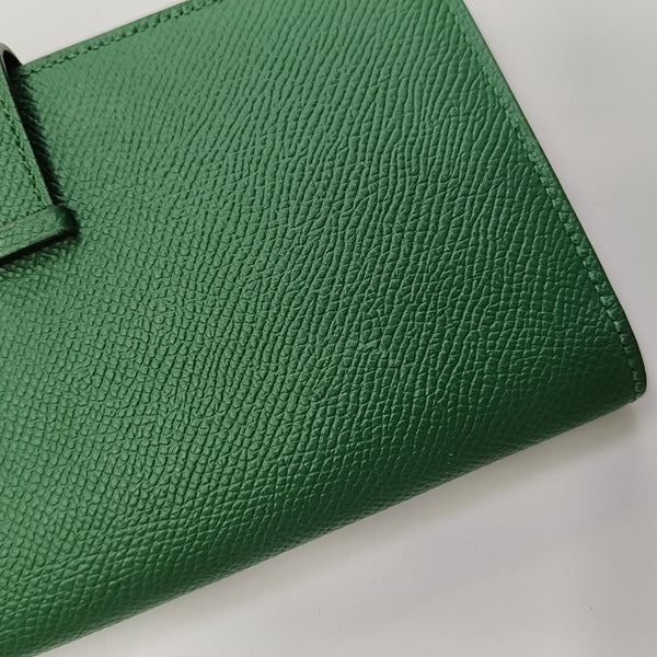 Bearn Medium Epsom Green Wallet