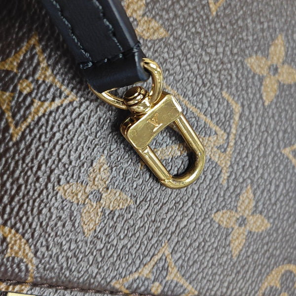 Vanity Chain Pouch Monogram Coated Canvas Brown
