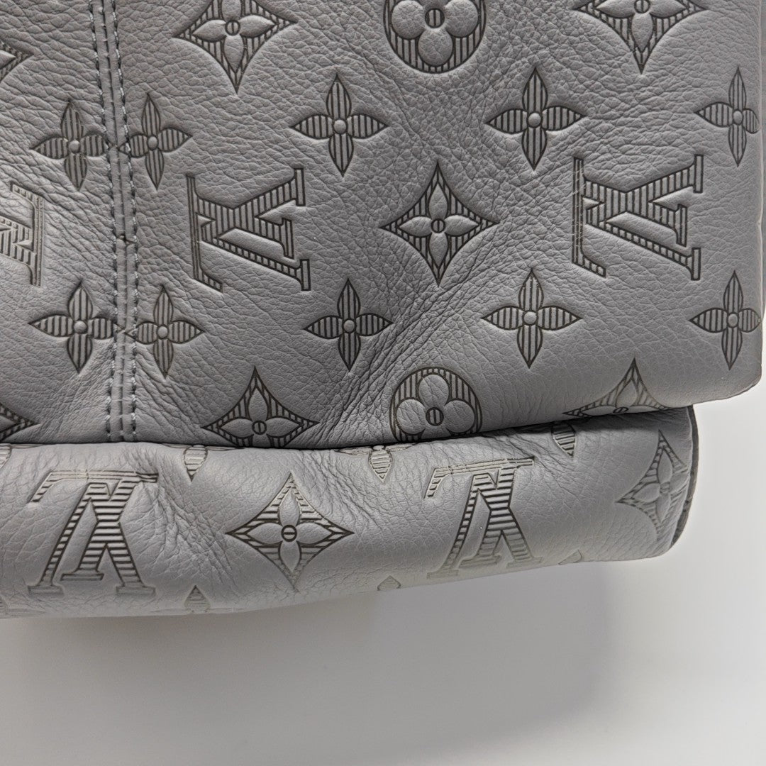 DISCOVERY Monogram Calfskin Gray