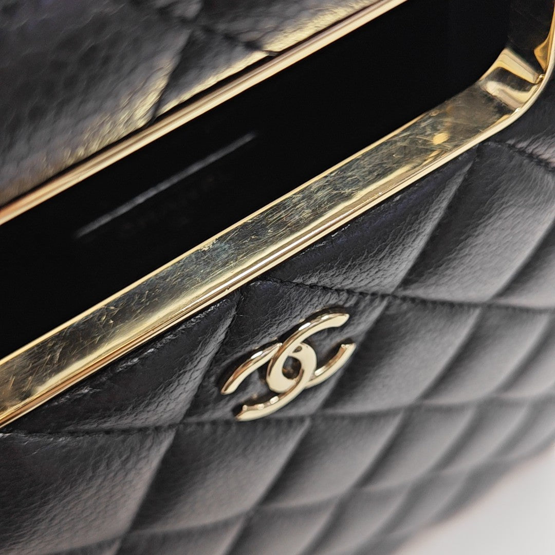 Quilted Grained Calfskin Shoulder Bag Black