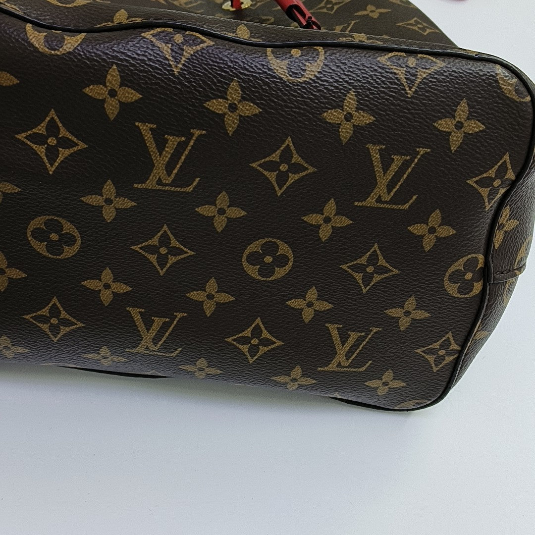 NÉONOÉ MM Monogram Coated Canvas Brown