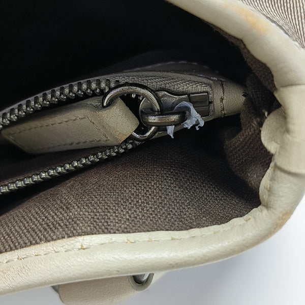 Northfield Medium Coated Canvas Gray