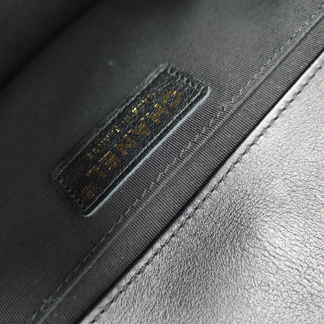 BOY CHANEL Medium Quilted Calfskin Black