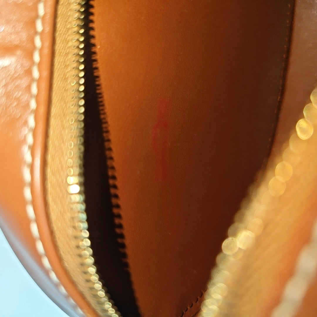 Authenticated pre-owned  TRIOMPHE Small Calfskin Brown - Crossbody Bag at Looply