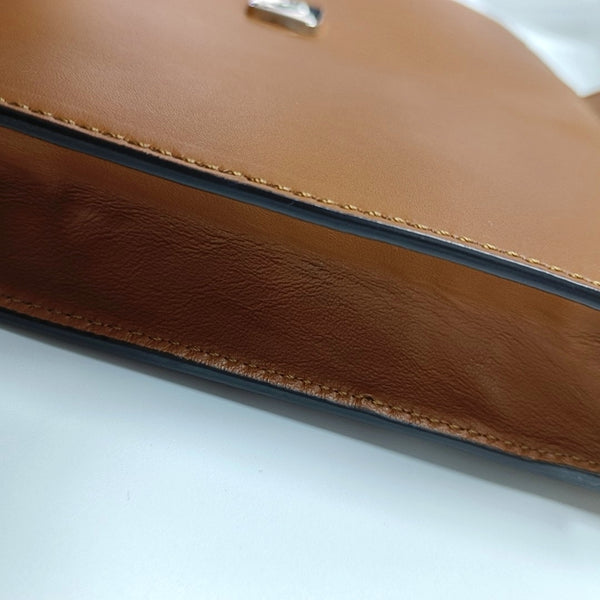 Authenticated pre-owned  Baguette Medium Calfskin Brown - Shoulder Bag at Looply