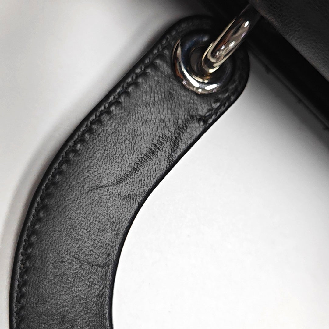 Lady Dior Pequeño Piel de Cordero Acolchado Negro