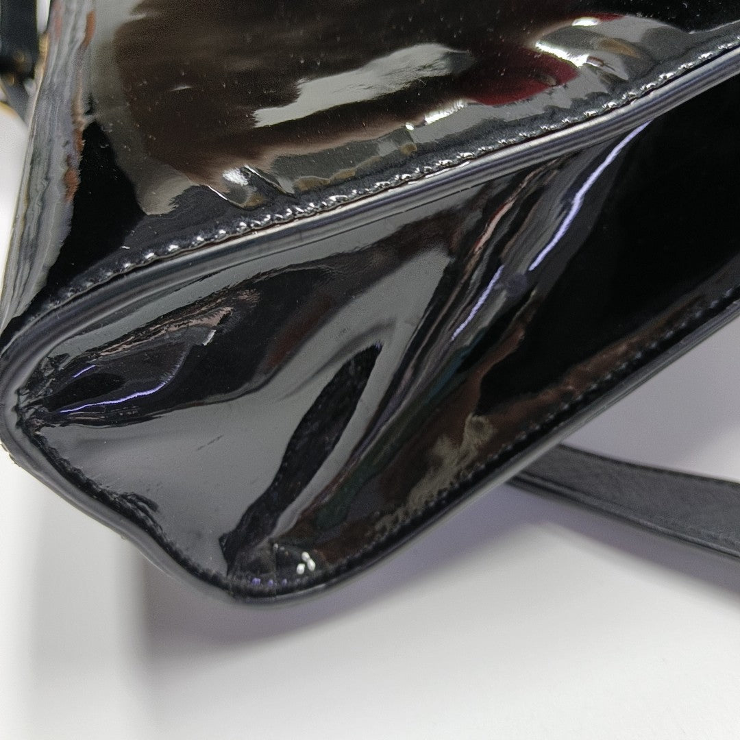 MANHATTAN Medium Patent Leather Black