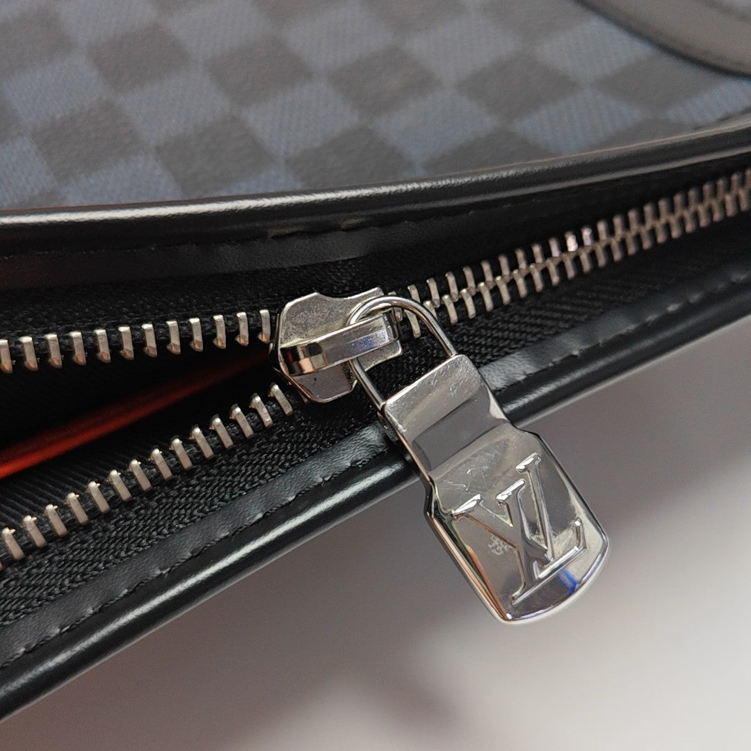 Pochette Voyag MM Damier Coated Canvas Blue