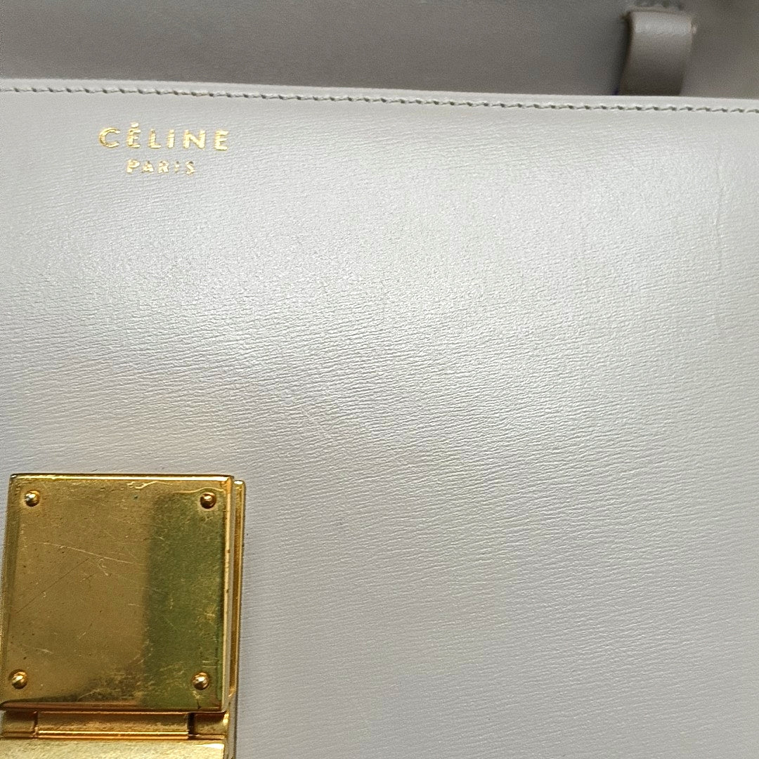 Authenticated pre-owned  CLASSIC BOX Medium Calfskin Gray - Shoulder Bag at Looply