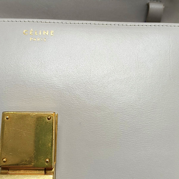 Authenticated pre-owned  CLASSIC BOX Medium Calfskin Gray - Shoulder Bag at Looply