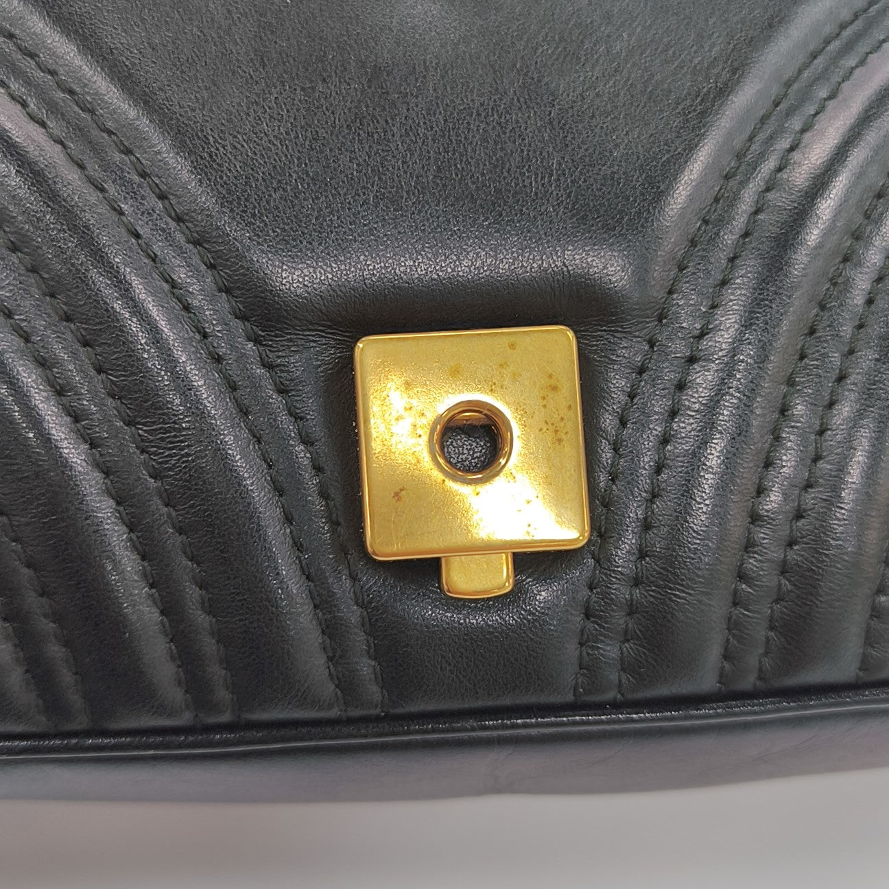GG Marmont Medium Quilted Calfskin Black